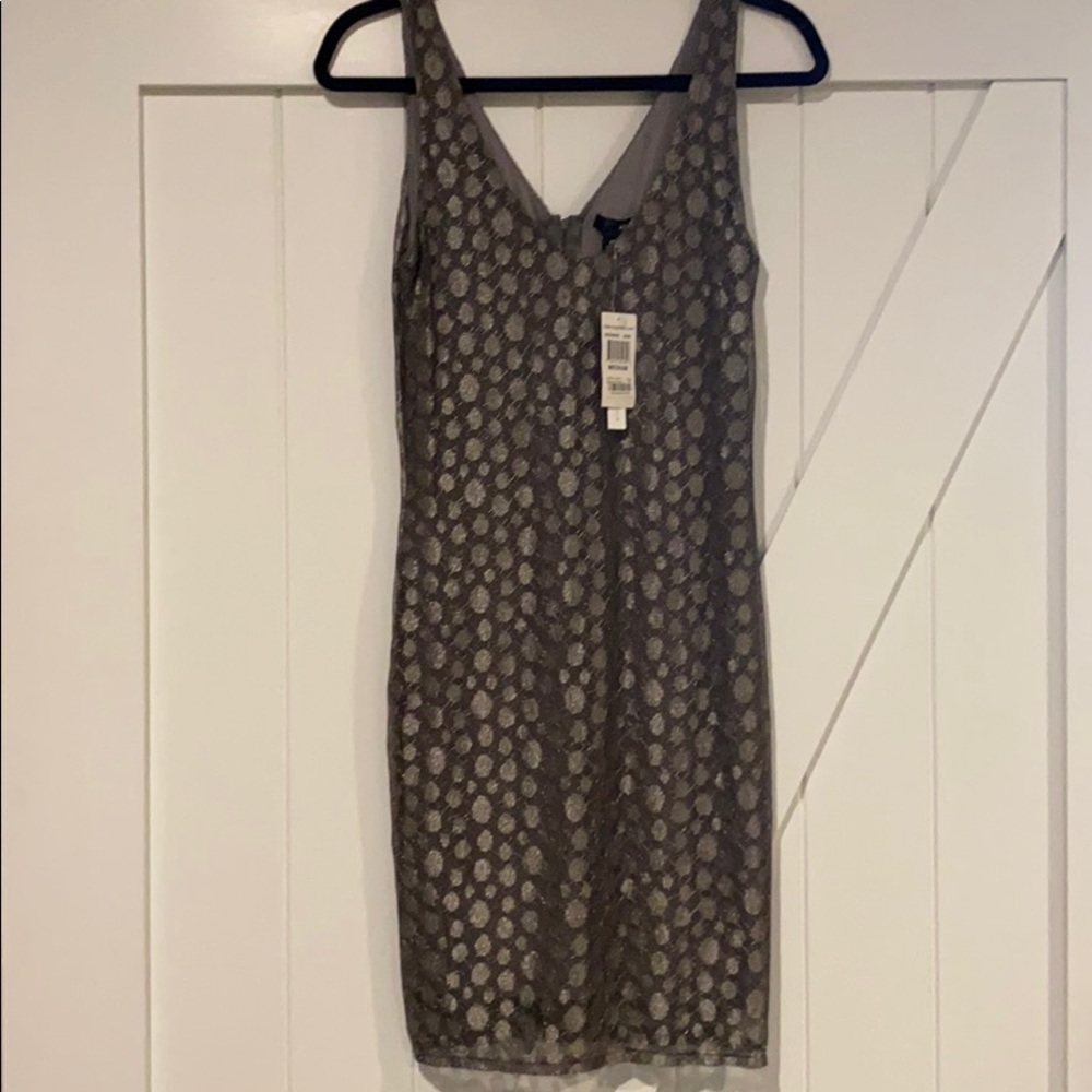 👗 NWT Aqua brand shimmery sleeveless dress